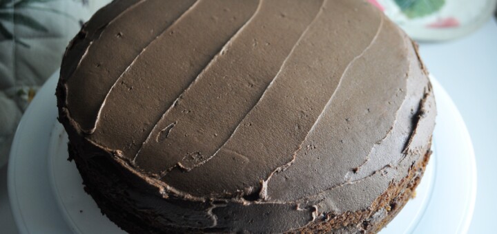 Eggless chocolate vanilla swirl cake (marble cake)