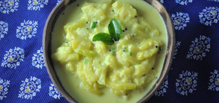 Zucchini paal kootu (milk based gravy)